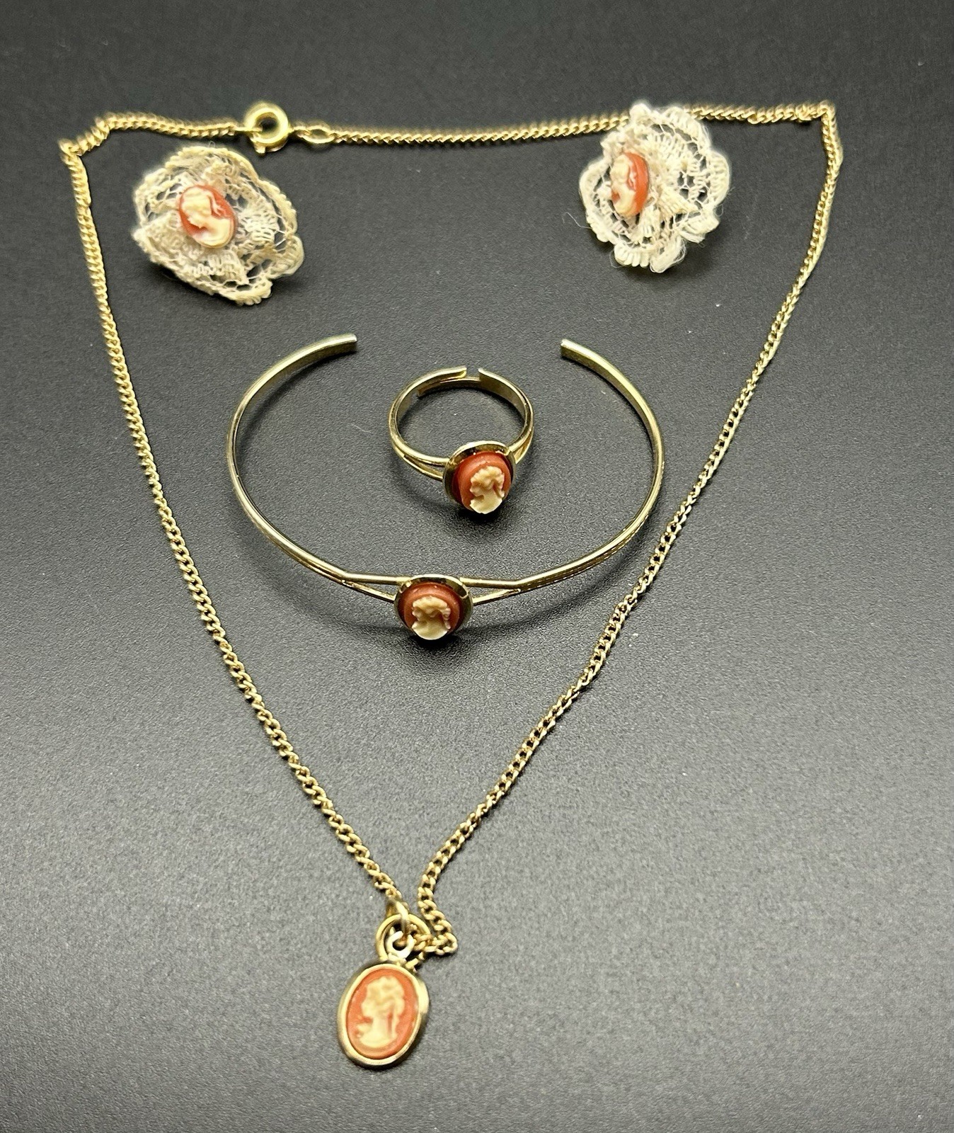 VTG Gold Tone Oval Cameo Jewelry Set Necklace Bracelet Ring Earrings for Child