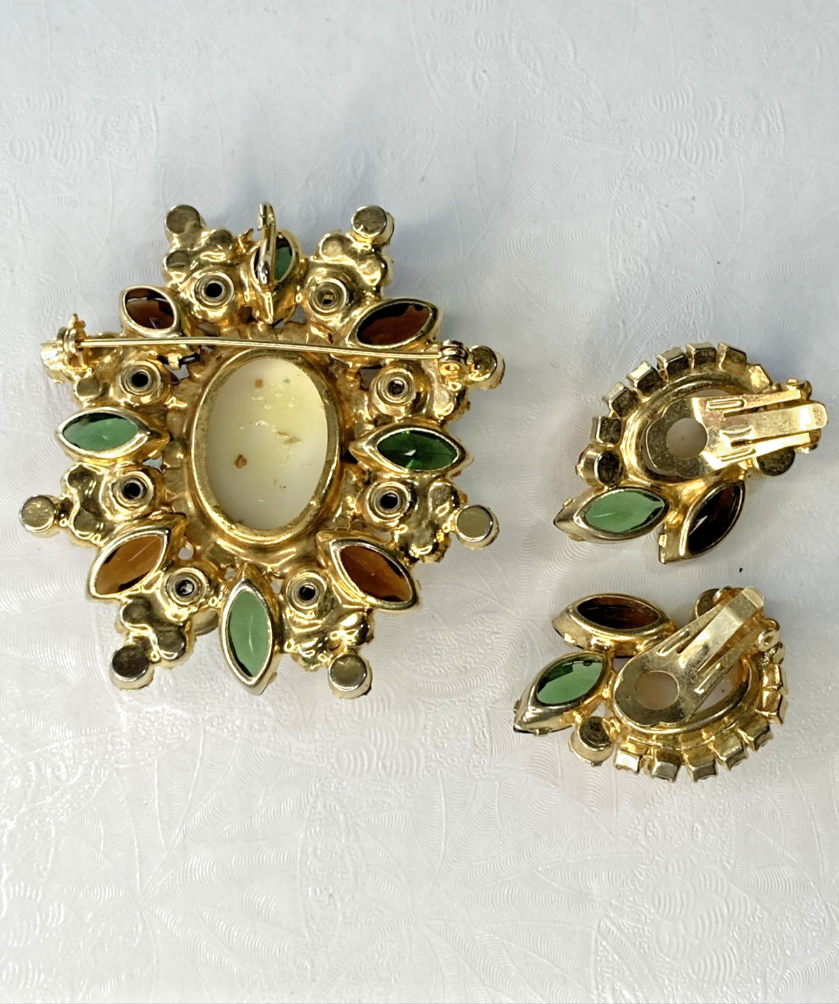 Delizza & Elster Juliana Speckled Easter Egg Cabochons Brooch And Earrings Set