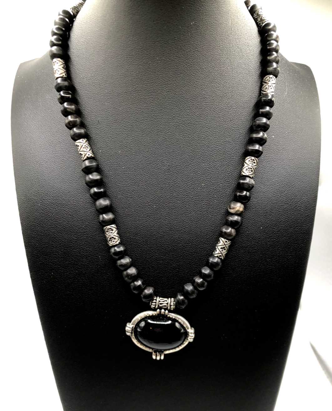 Vintage Black Beaded Necklace & Cabochon Pendant with Silver Tone Accents 20″