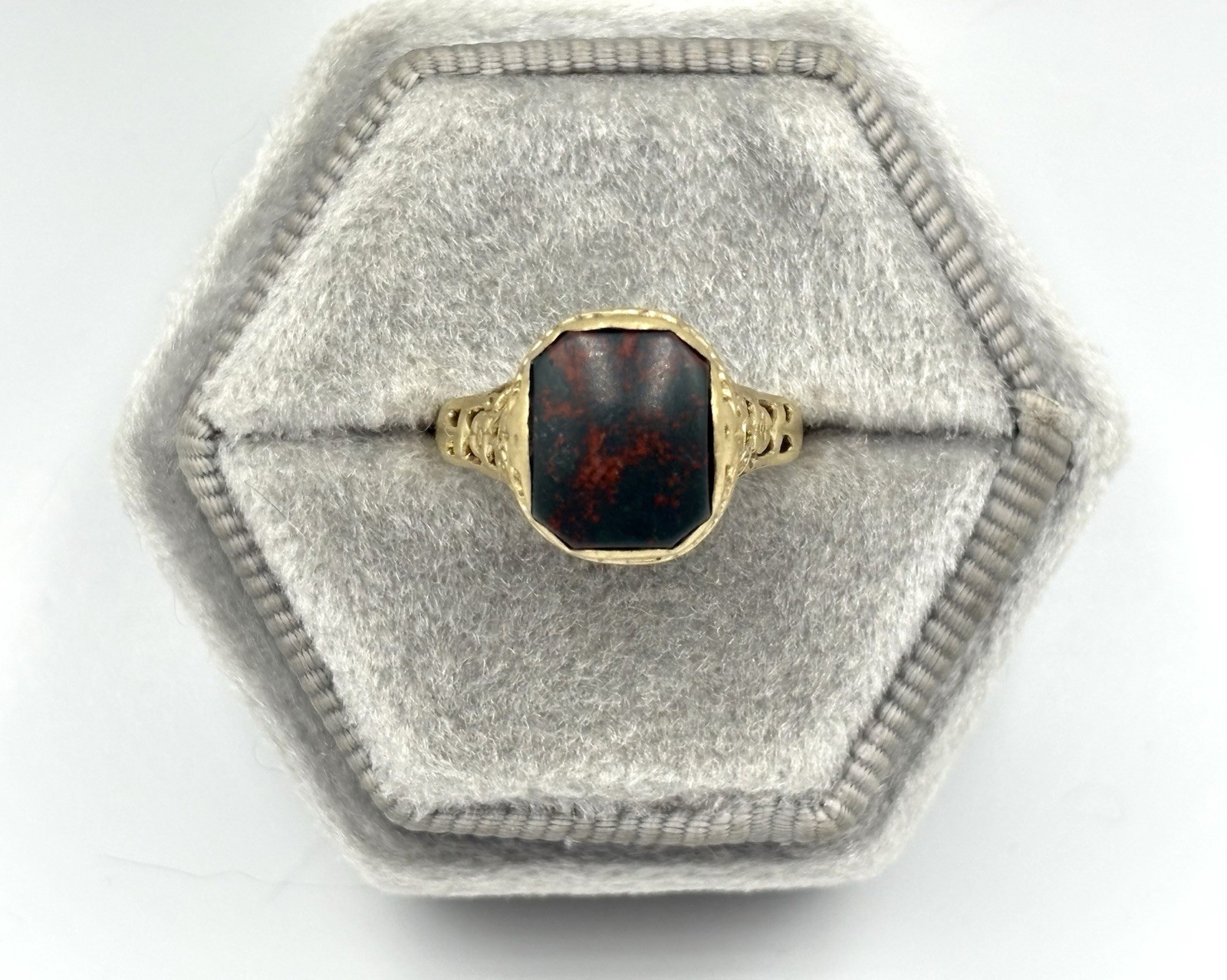 Antique Art Deco 14k Gold Filigree Bloodstone Ring Vintage