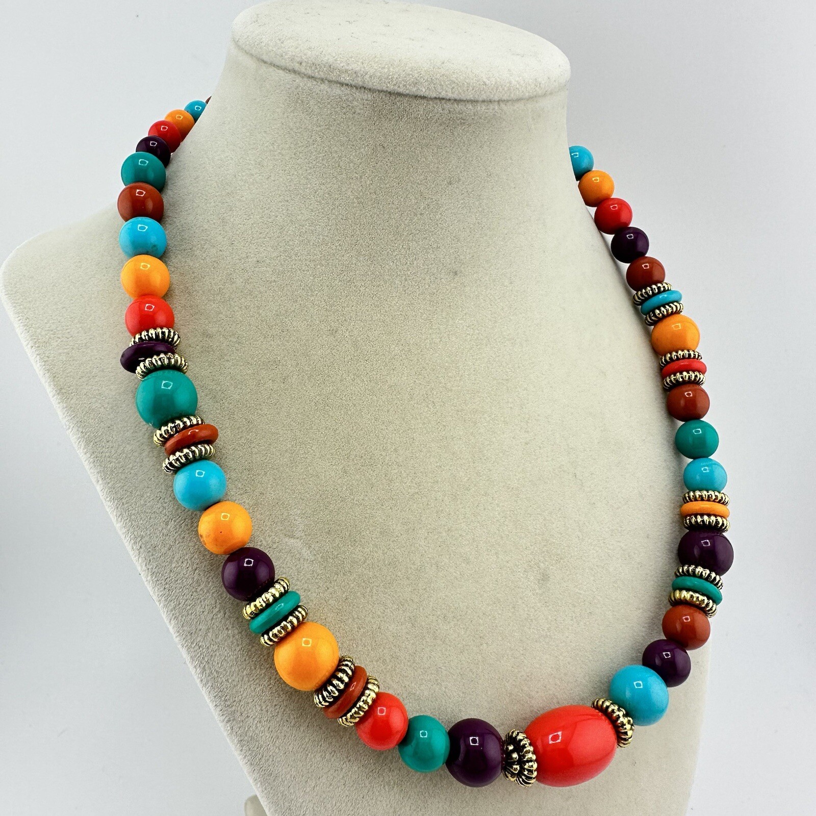 Vintage 1990s Vivid Multicolor Acrylic Bead Gold Tone 19” Necklace