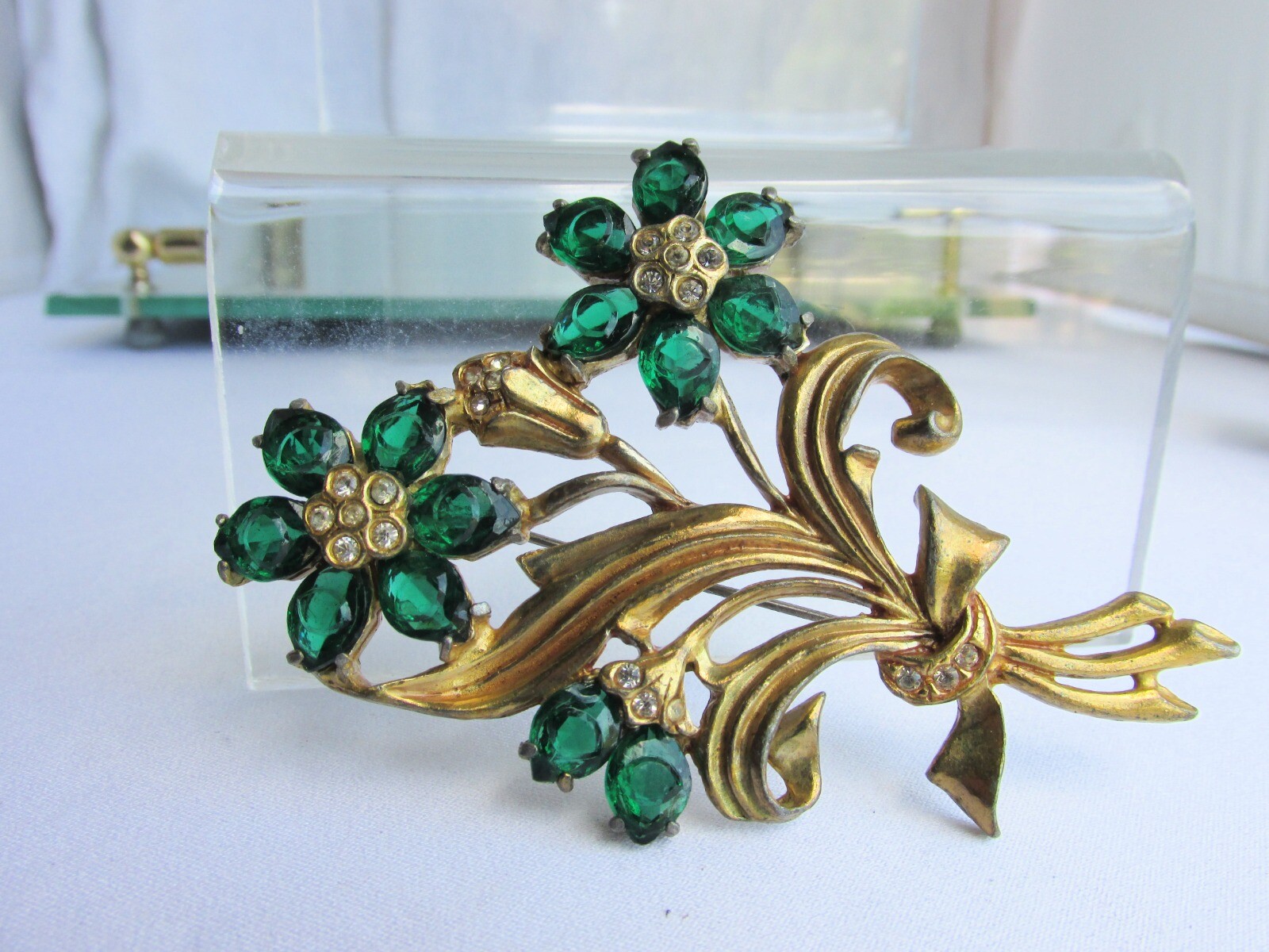 Rare Vintage Art Deco Unique Dark Green Glass Cabochons w/ Eyes Brooch Pin