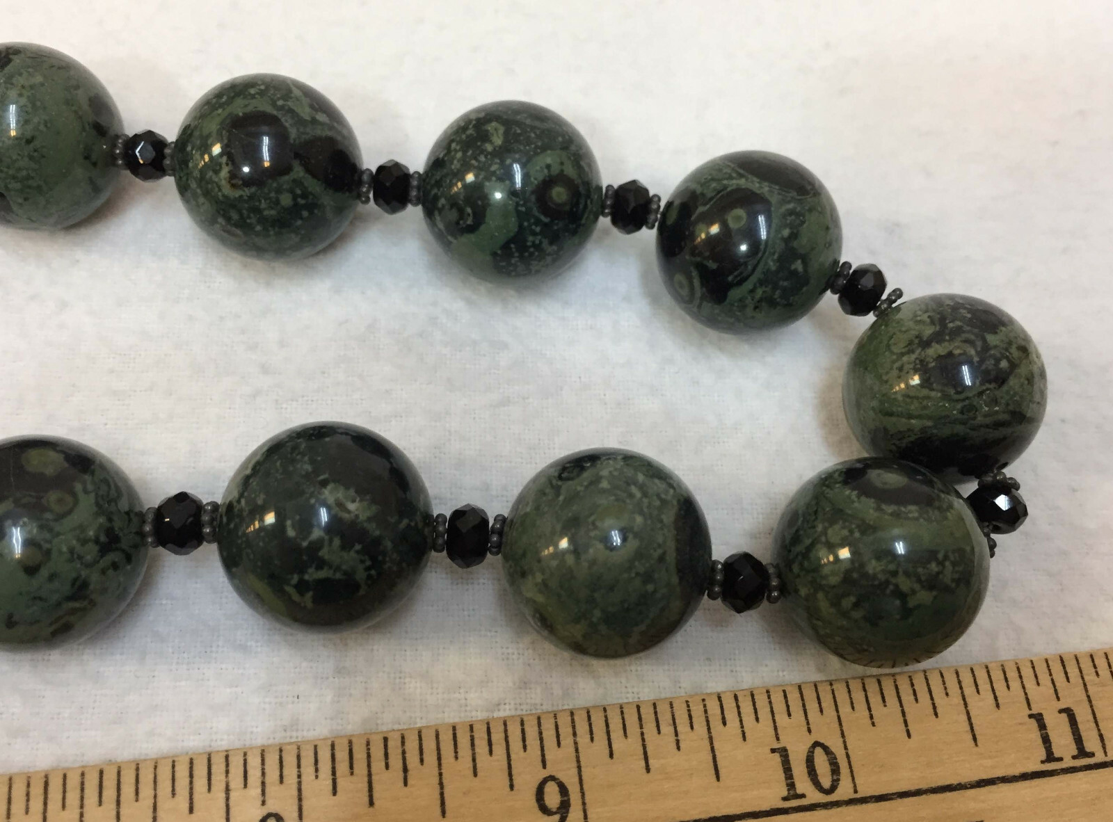 Necklace Polished Stones Green Black Polished Stone Crystal Faceted Beads 22″