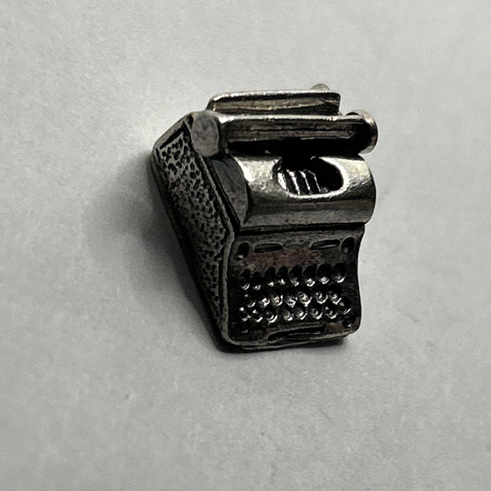 Vtg Danecraft 925 Sterling Silver MANUAL TYPEWRITER Old School Charm Pendant