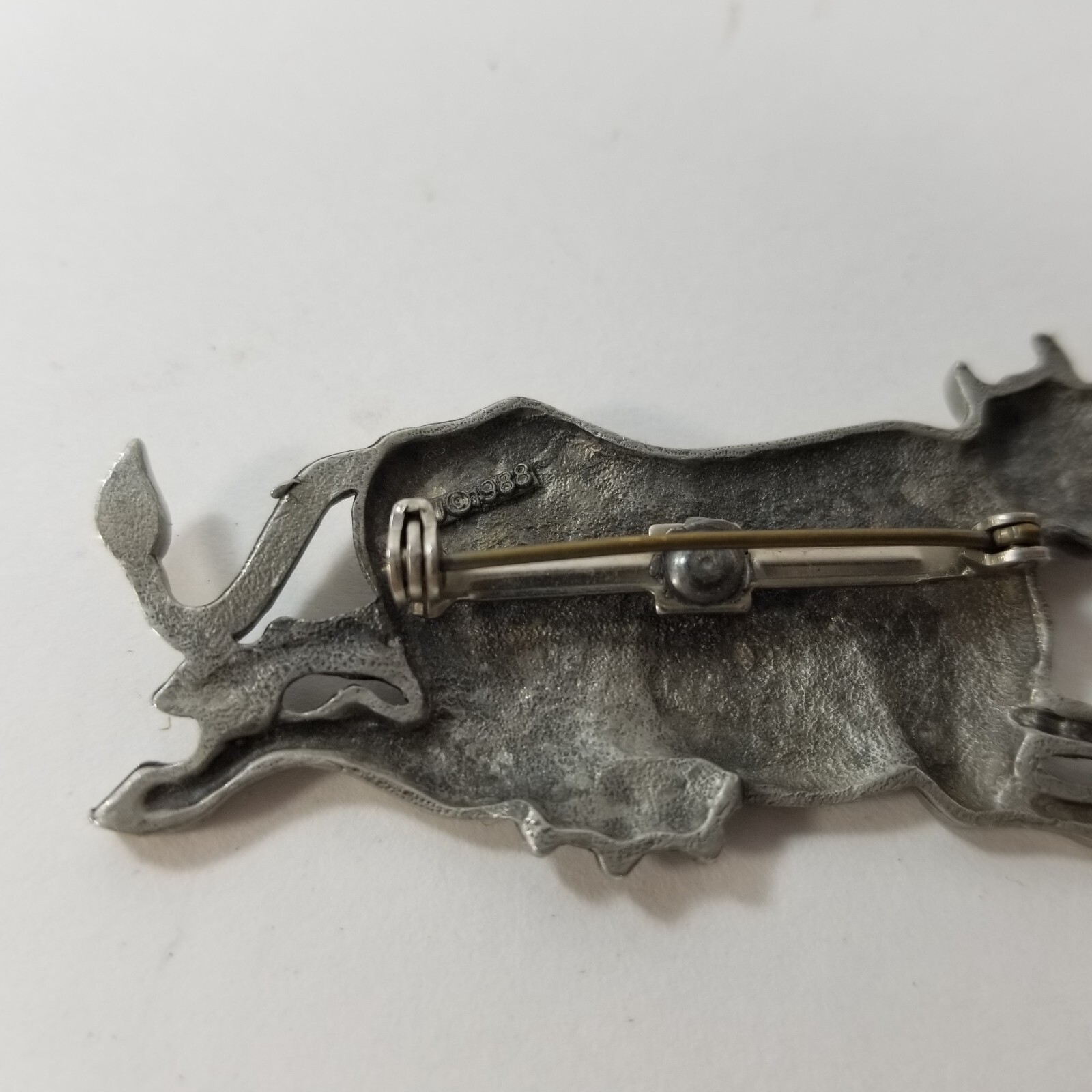 Vintage 1988 JJ The cow jumped over the moon brooch pin silver tone 2.25″