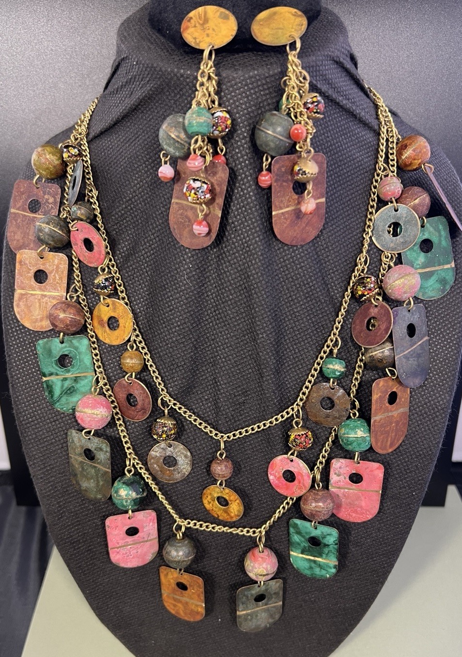 Vintage Colored Metal Statement Necklace Earrings Set 3PCS Beads Green Gold Pink