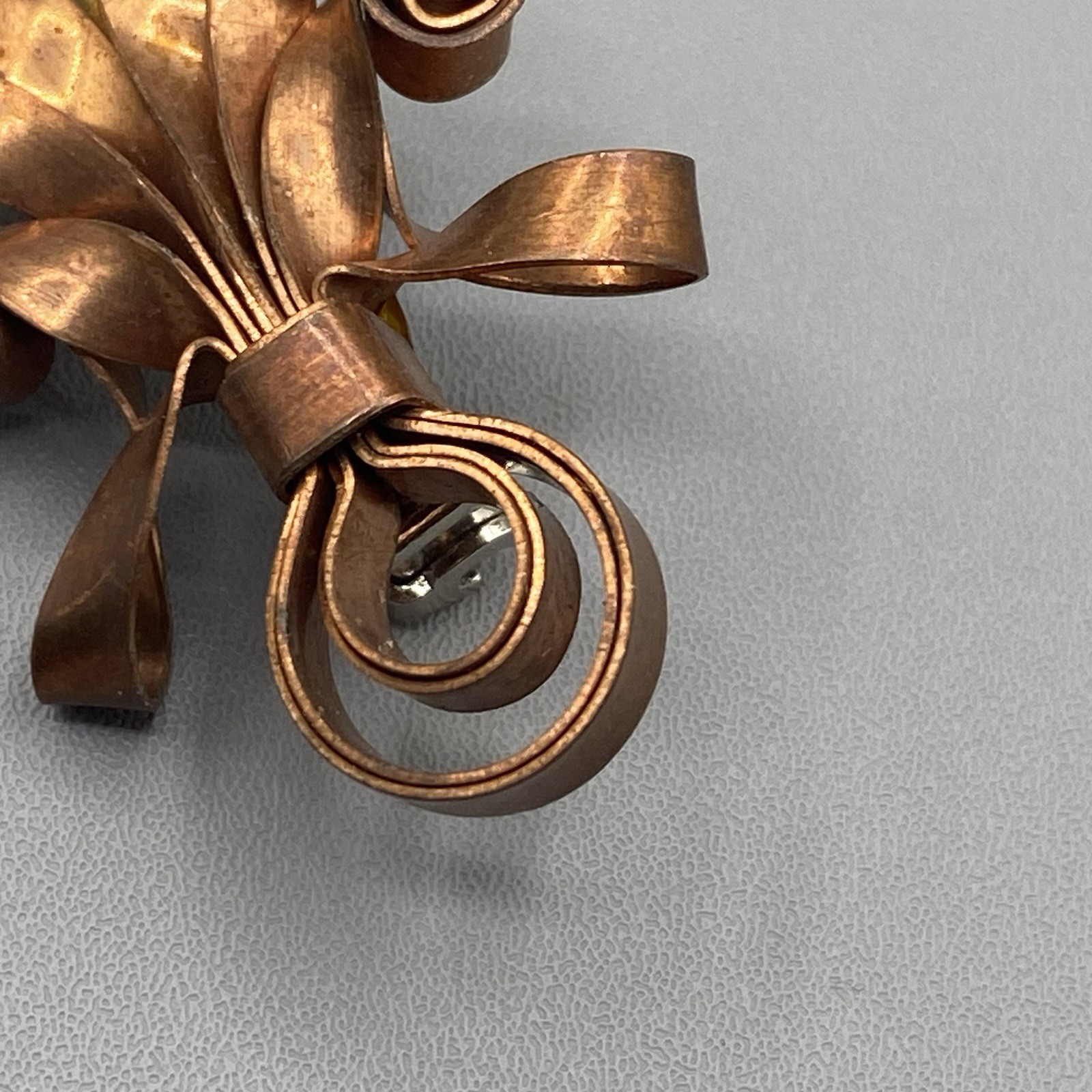 Vintage Copper Floral Brooch Retro Ribbon Design Twist Rolled Bouquet Dainty 1.5