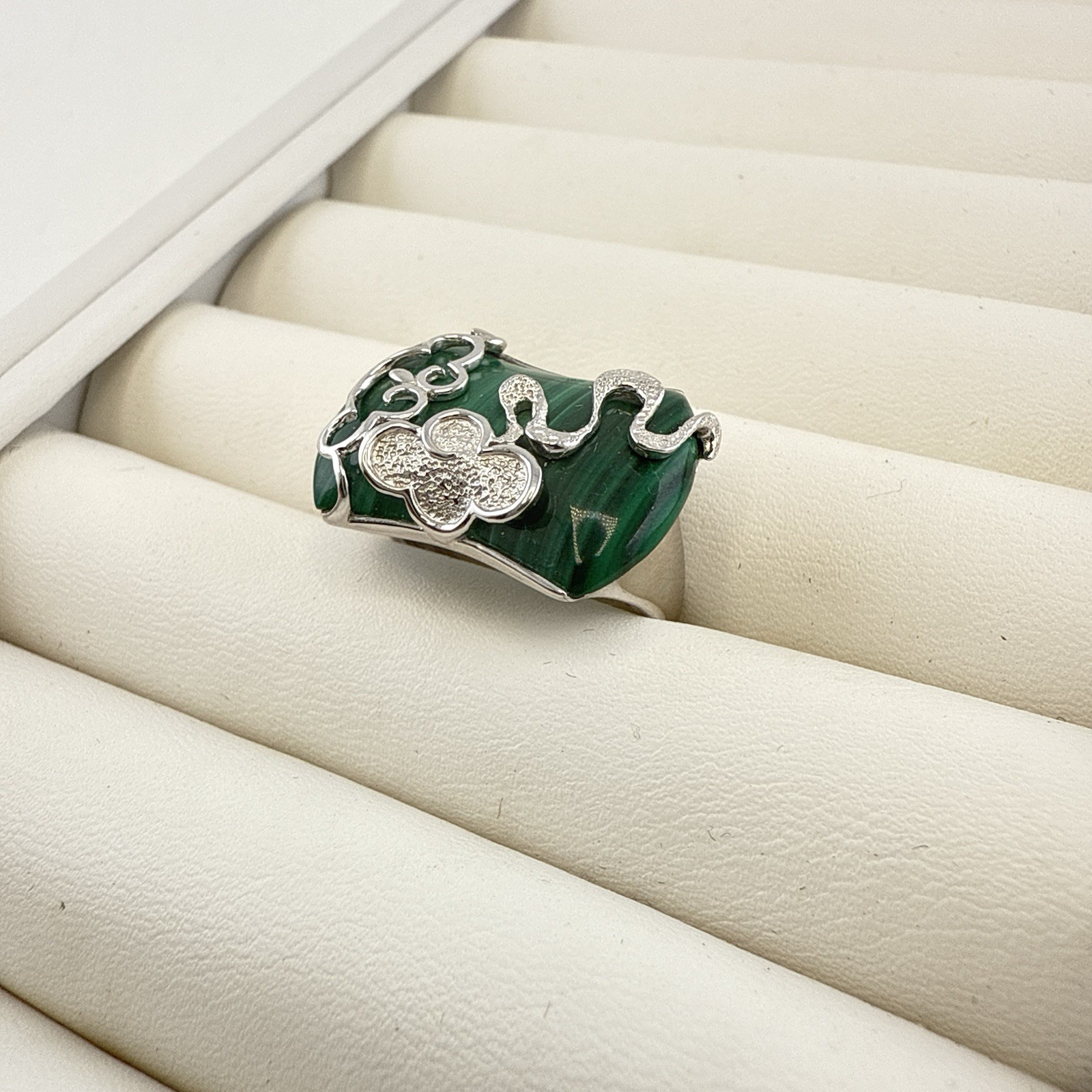 JTV Sterling Silver Ring Green Malachite size 8 Modern Modernist 925 Artisan