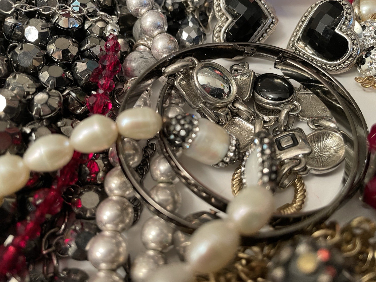 4.6 Lbs Mixed Beaded Jewelry Lot Black Red White Silver Tone Gold Tone Boho Vtg