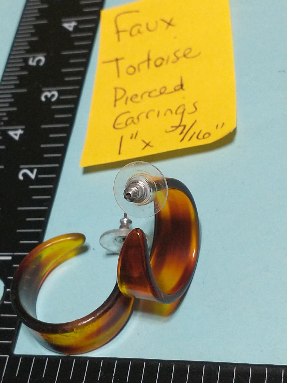 FAUX TORTOISE Shell Acrylic Hoop Earrings PIERCED 1″ X 7/16″ Classic RETRO