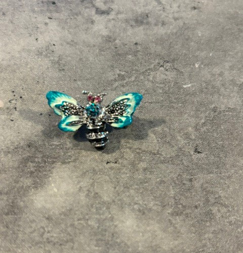 2 VTG PIN BROOCH BLUE BEE/BUG SILVER TONE ENAMEL AND RHINESTONES