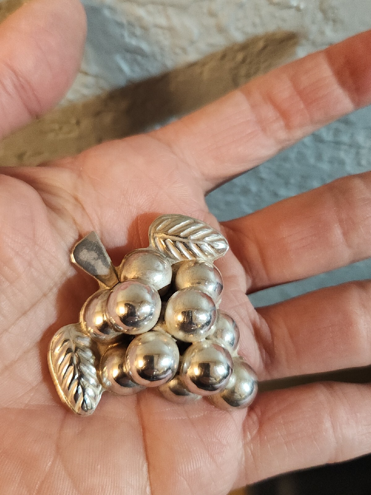 VTG Mexico Pin/Brooch ~ Sterling Silver 925 ~ Large 3D Bunch Of Grapes