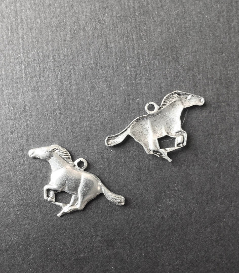40044 4 Pc Matte Silver Oxidized Running Horse Charm Jewelry Finding