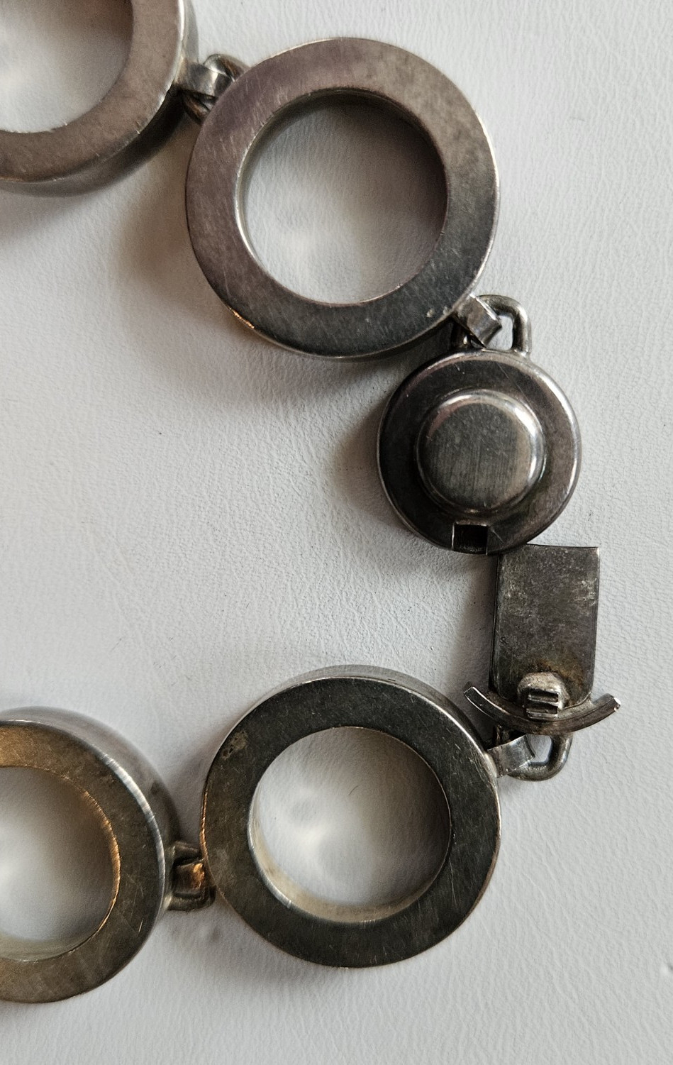 VINTAGE N.E. FROM MODERNIST STERLING SILVER CIRCLE LINK BRACELET 7″ DENMARK