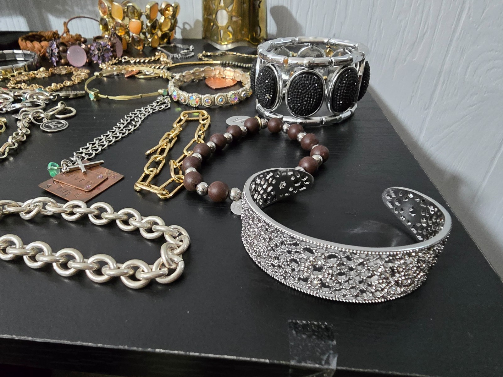 Gigantic Mixed metals material an color lot of 70+ braceletn, signed /unsigned