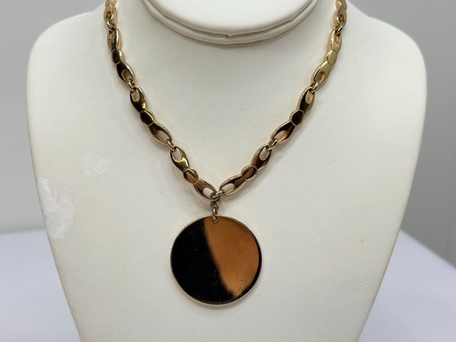 Vintage Signed Monet Round Pendant Necklace Gold Tone Choker 13-16 inch Chain