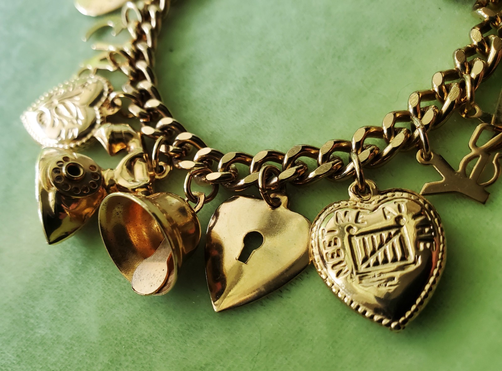 Vintage MCM Coro-style Charm Bracelet Gold Tone 15 Charms Chain Link 7″