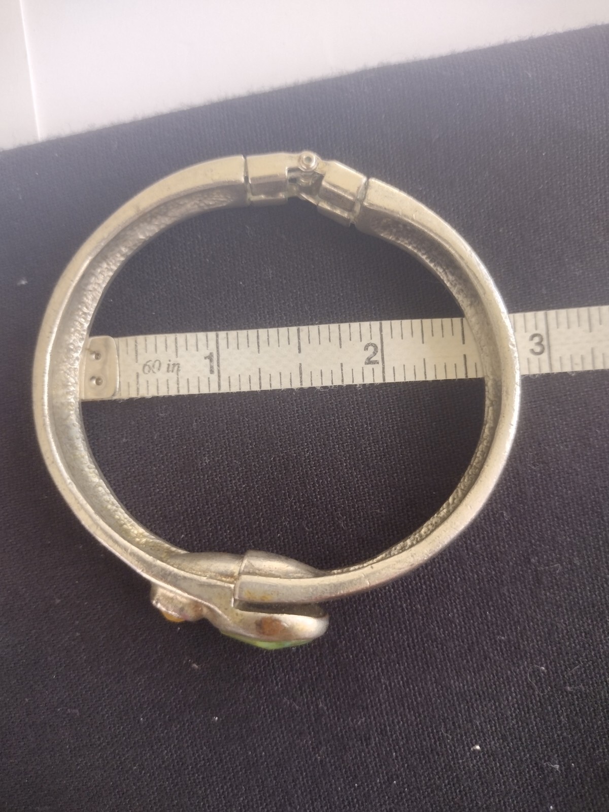 Sterling Silver Vintage Hindged Bracelet. 64 grams