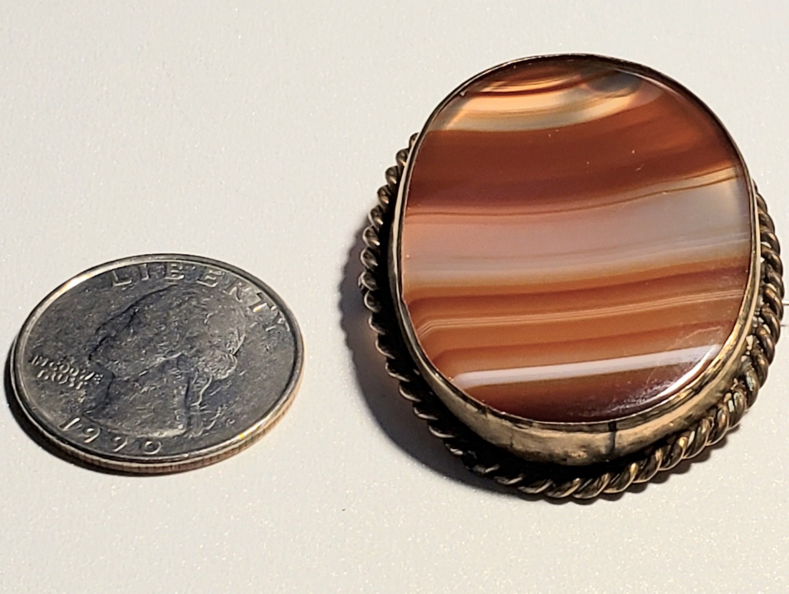 Antique Victorian Pendant / Brooch Banded Agate Twisted Rope Design Gold Filled