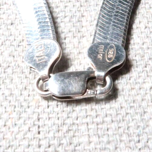VINTAGE STUNNING STERLING SILVER DESIGN NECKLACE ~SIGNED: 925 ITALY MILOR