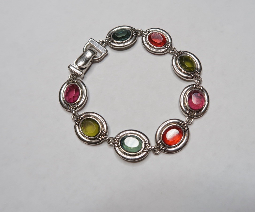 Vintage Beautiful Silver Tone Multi-Colored Crystal Link Magnetic Clasp Bracelet