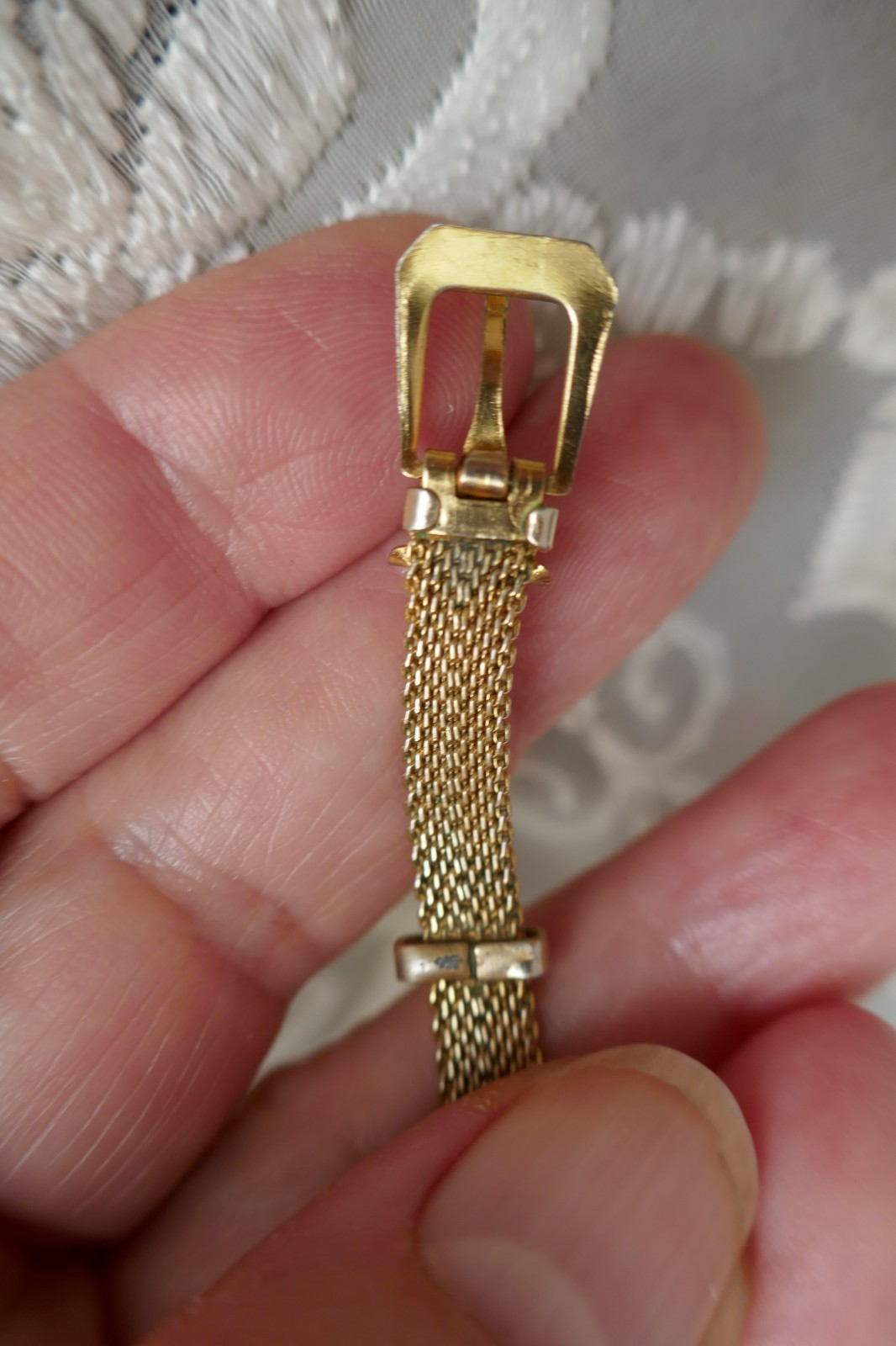 VTG GT Belt Buckle Mesh Chain Adjustable 15″ Total Length Choker Necklace 1/4″ W