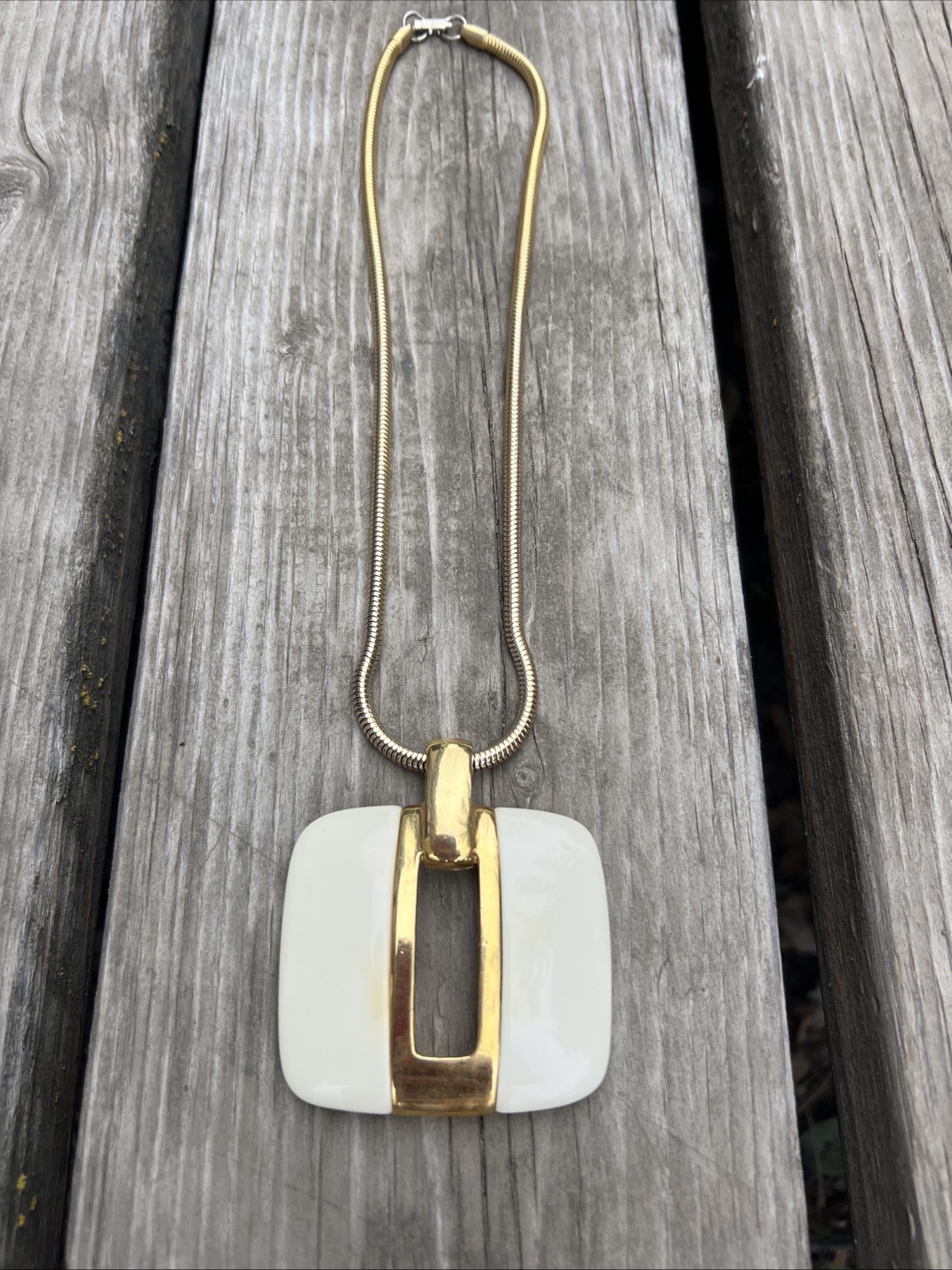 Vintage LANVIN IVORY KEYHOLE PENDANT NECKLACE