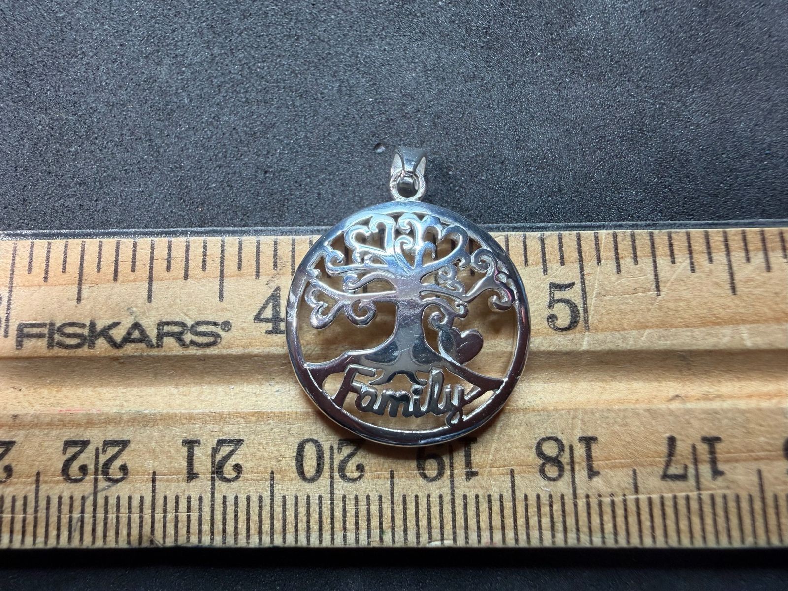 3.22g Vintage Sterling Silver 925 Family Tree Heart Cutout Pendant Round M