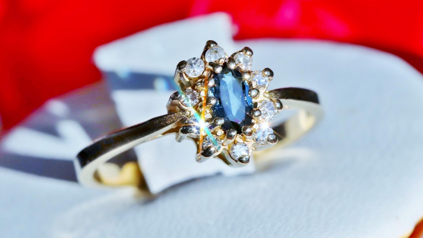 14k yellow gold size 5.75 ring 0.35ct natural, treated sapphire diamond 1.83gr