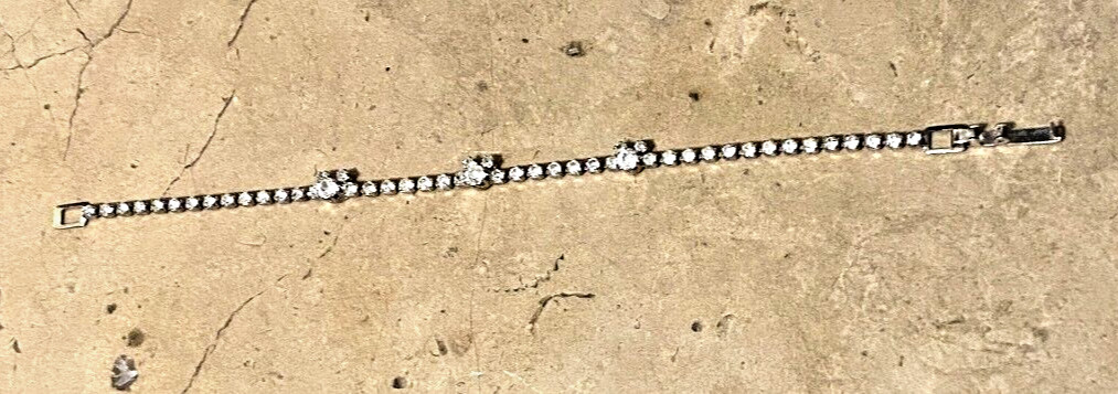 Disney ~ Child’s Micky Mouse Head, Baguettes, Sparkling 7″ Bracelet ~ Vintage