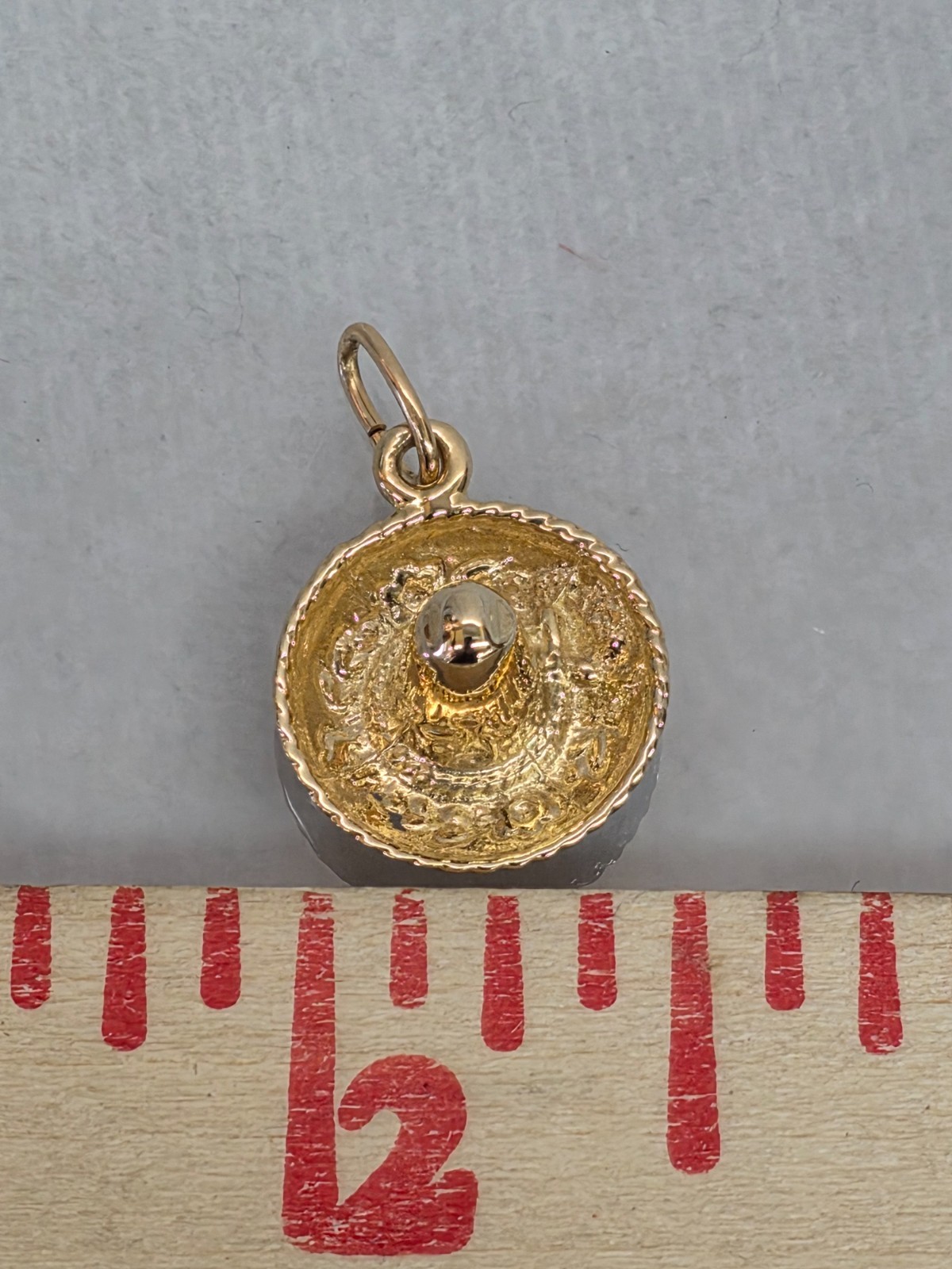 Beautiful Vintage Solid 14K Gold Sombrero Hat Charm Mexico Vacation! Marked AC