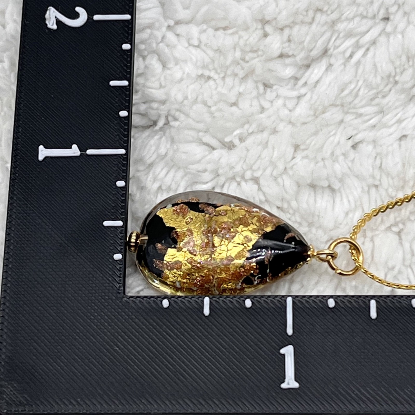Vintage Gold Foil Pendant Necklace Glass Teardrop 16″