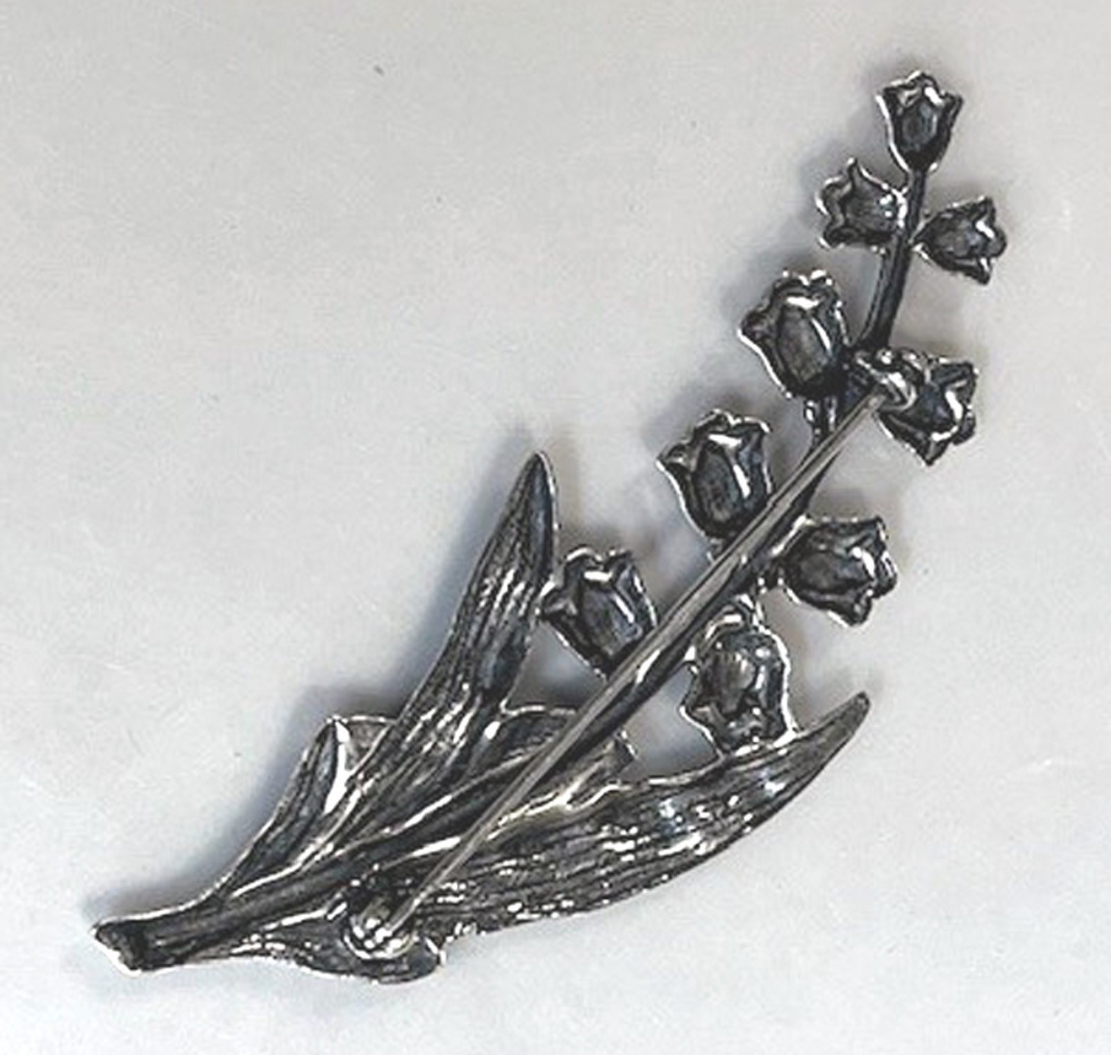 #5029P ANTIQUED .925 STERLING SILVER PLATED LILY OF THE VALLEY PIN