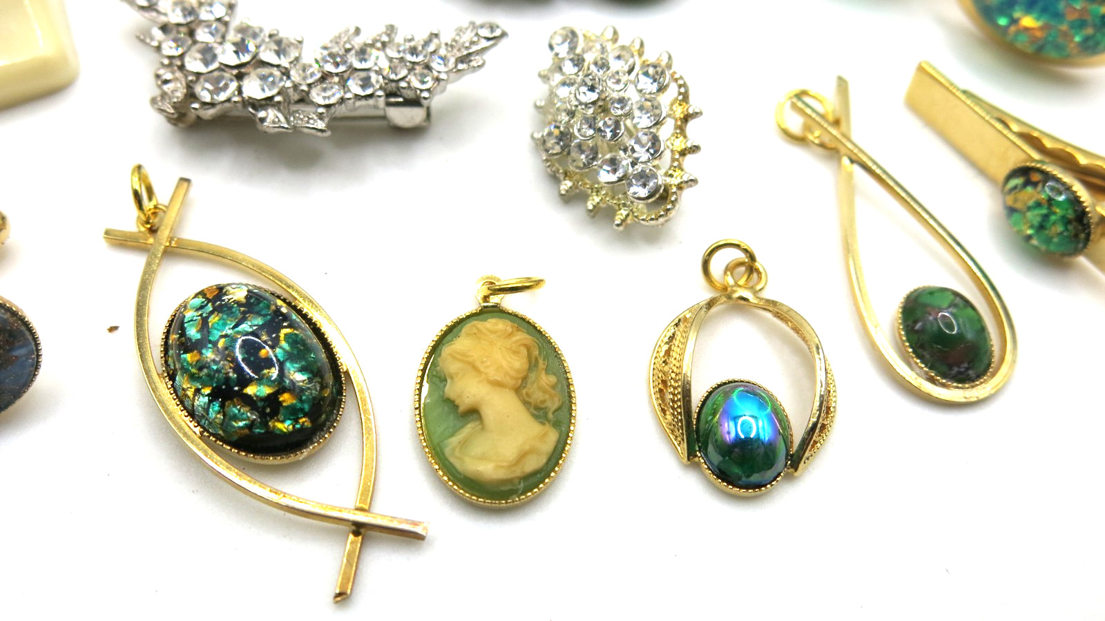 VTG Jewelry Set Lot 20pcs Pendants Brooch bracelet Cufflinks Ring Green stones