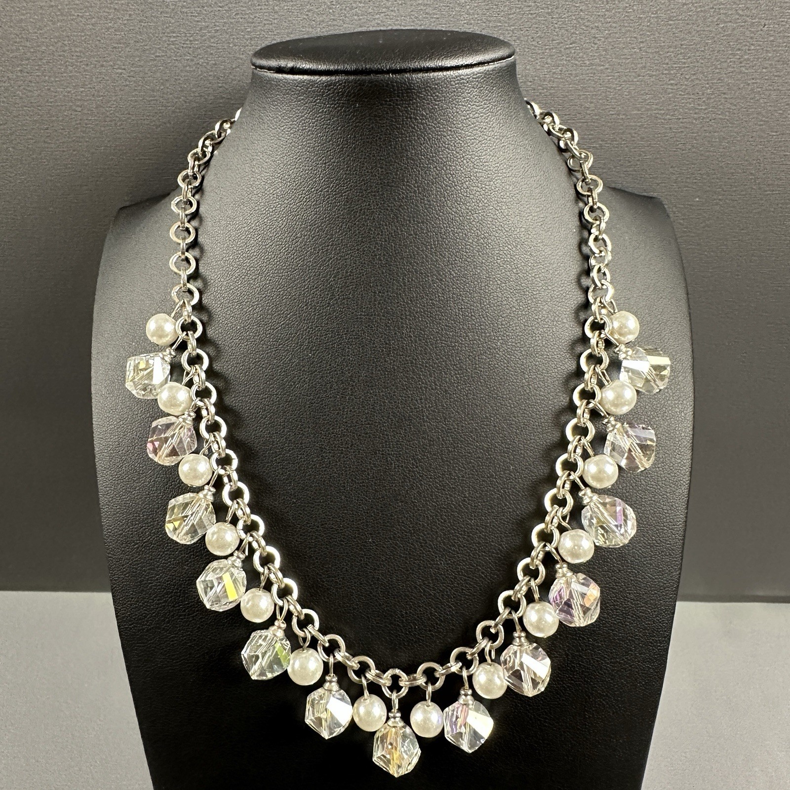 Vintage Faceted Bead Necklace Silver Tone Acrylic Dangle 16-18″ Charm