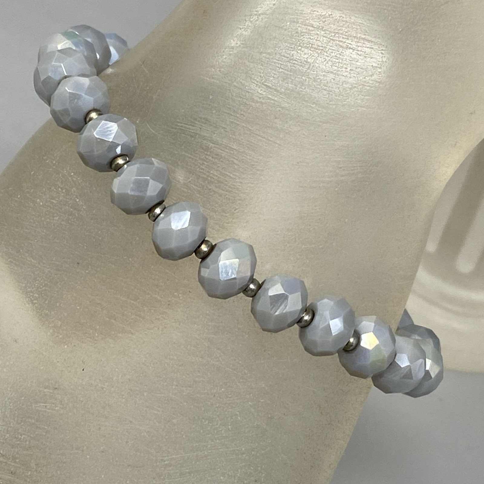 Gray Glass Beaded Bracelet Fire Polished Faceted Iridescent Coated Stretch 6″