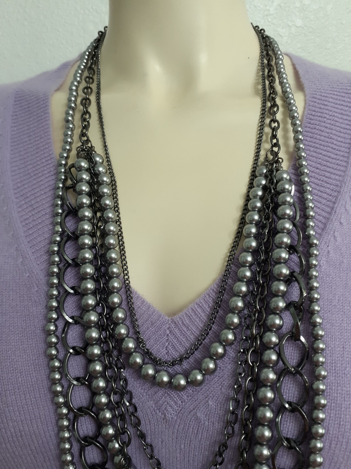 Women fashion jewelry 7 strips of gray pearls and black metal chain 20 t0 23″.