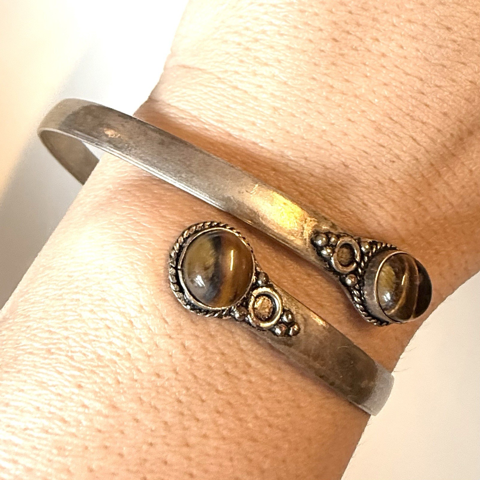 Ethnic Tiger’s Eye Gemstone Silver Tone Adjustable Cuff Bracelet / Arm Band 9.5”
