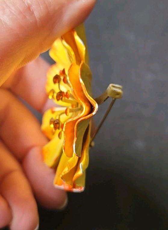 Vintage Yellow Enamel Poppy Flower Power Brooch Pin Hippie MCM Glows Under UV