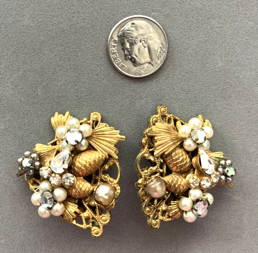 Vintage ORIGINAL BY ROBERT Faux Pearl Rhinestone Filigree Layer Clip On Earrings
