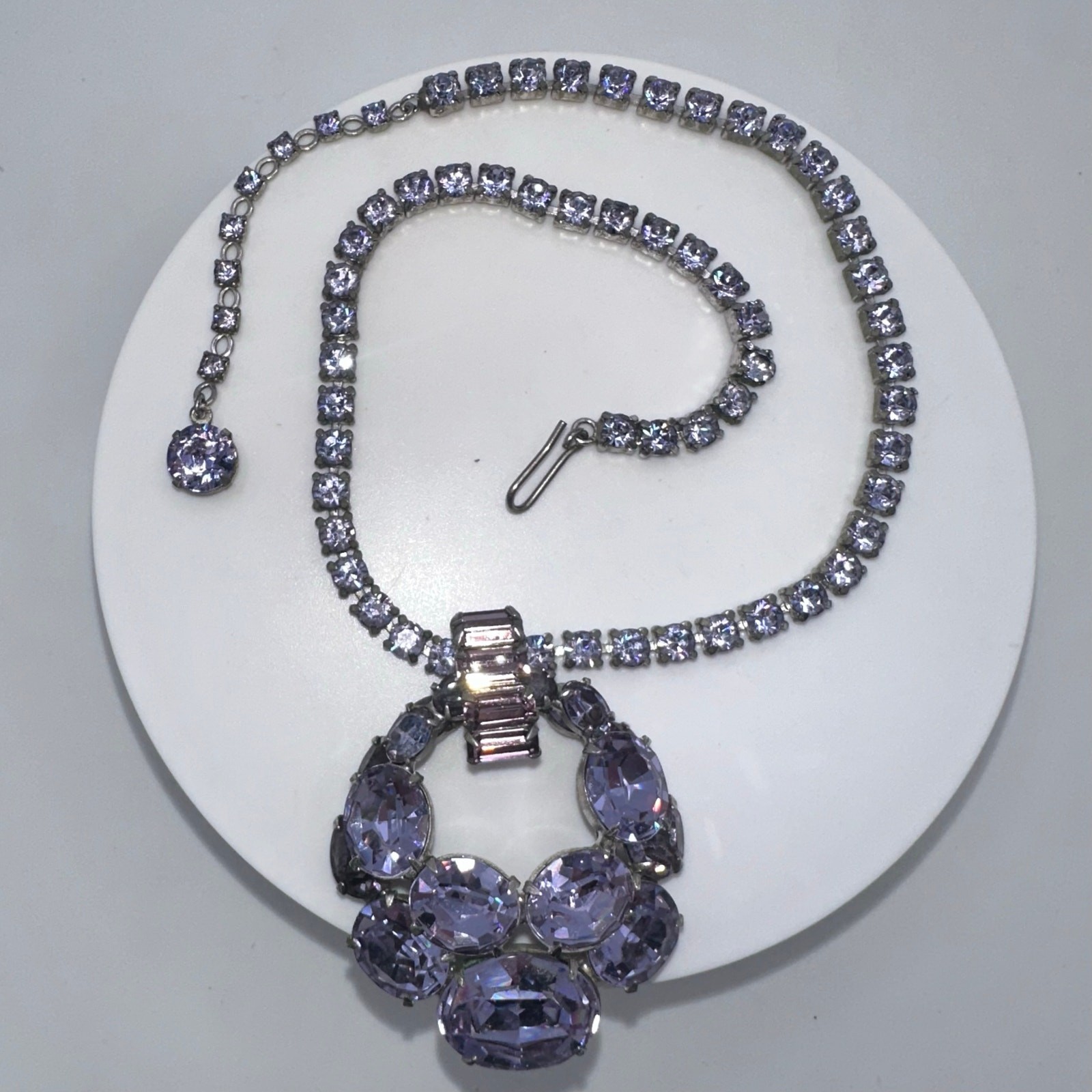 Vintage high end silver tone purple blue alexandrite rhinestones necklace