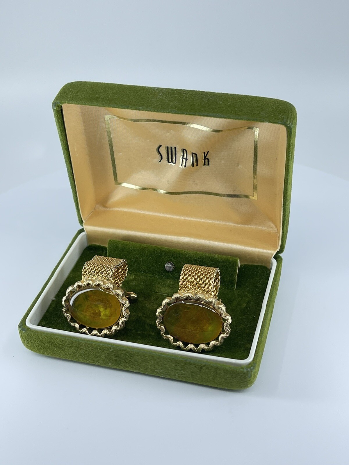 Swank Wrap Cufflinks oval green and brown resin Ruffled edge design
