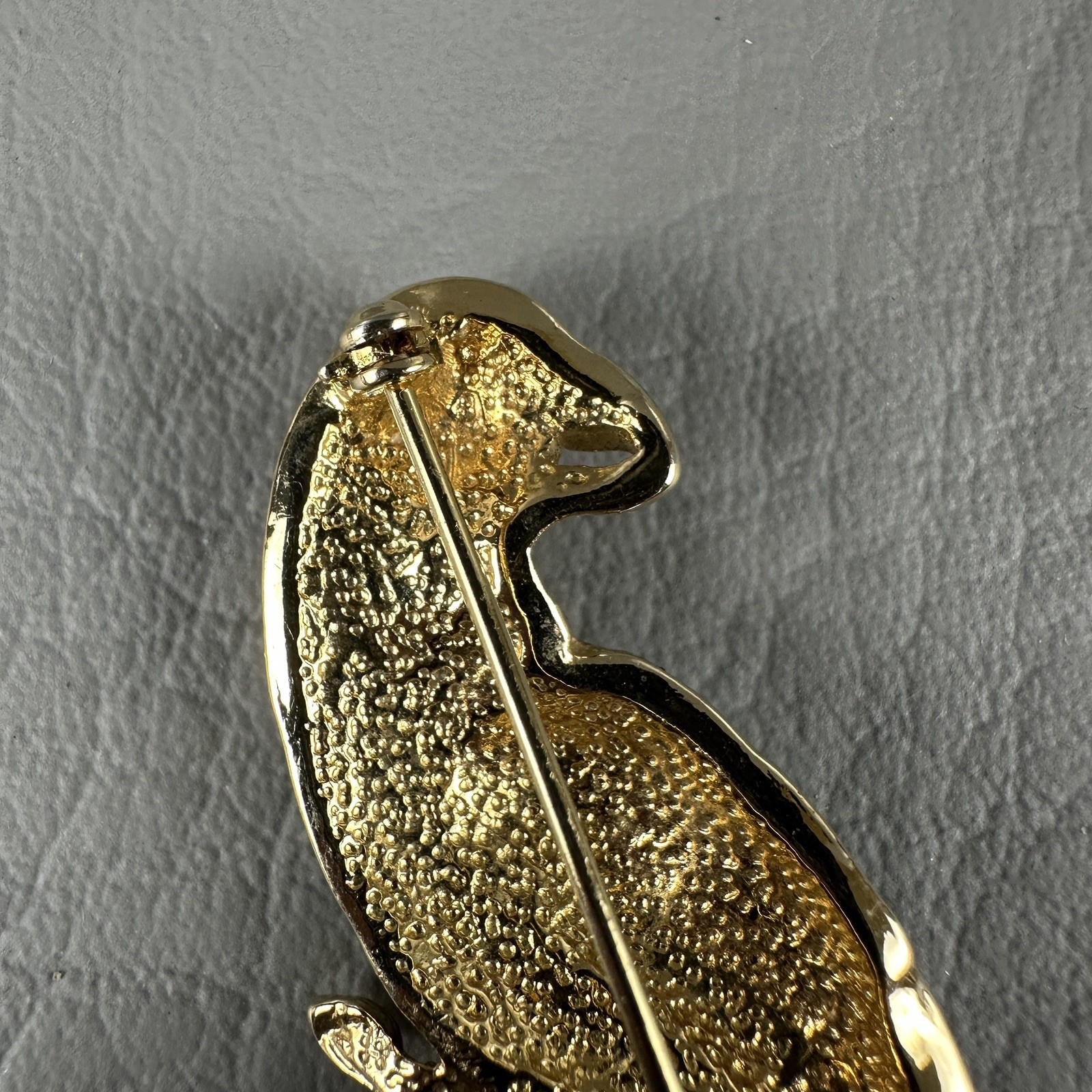 Vintage Parrot Bird Brooch Rhinestone Enamel Gold Tone Tropical Figural Pin