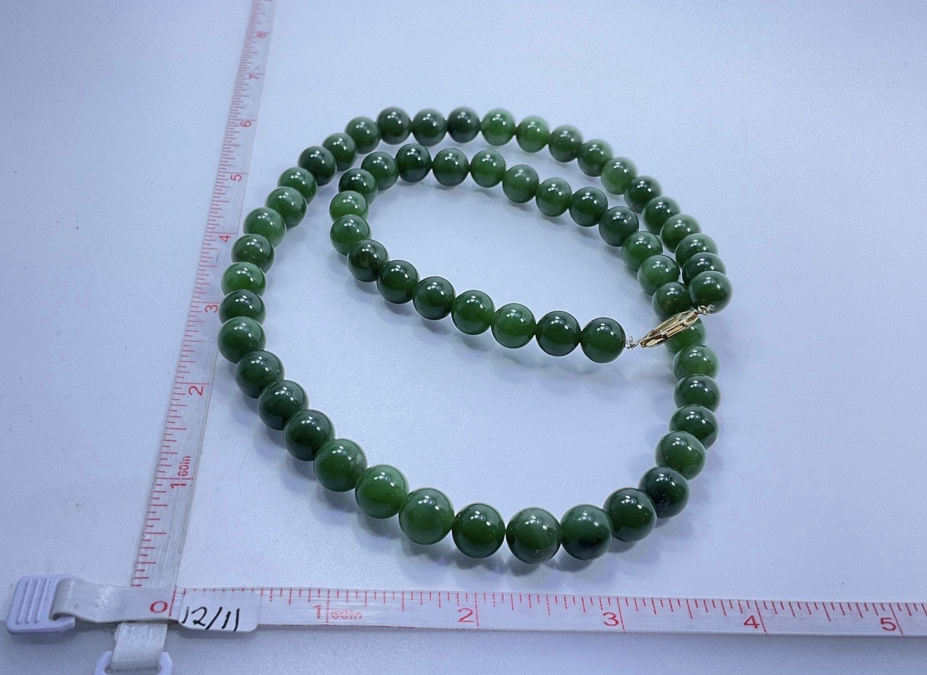 Vintage 8mm Dark Green Jade Beads Necklace Goldtone Clasp 23”