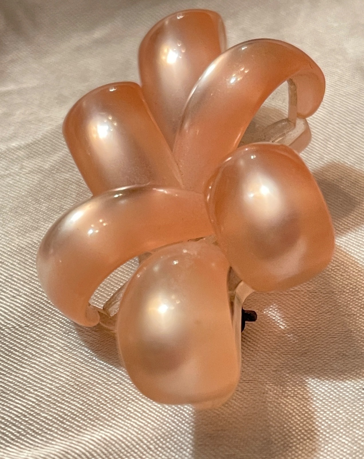 Two Thermoset Plastic Ribbon & Bow Brooches~1 Pink~1 Green-Kinda Moonstone Look