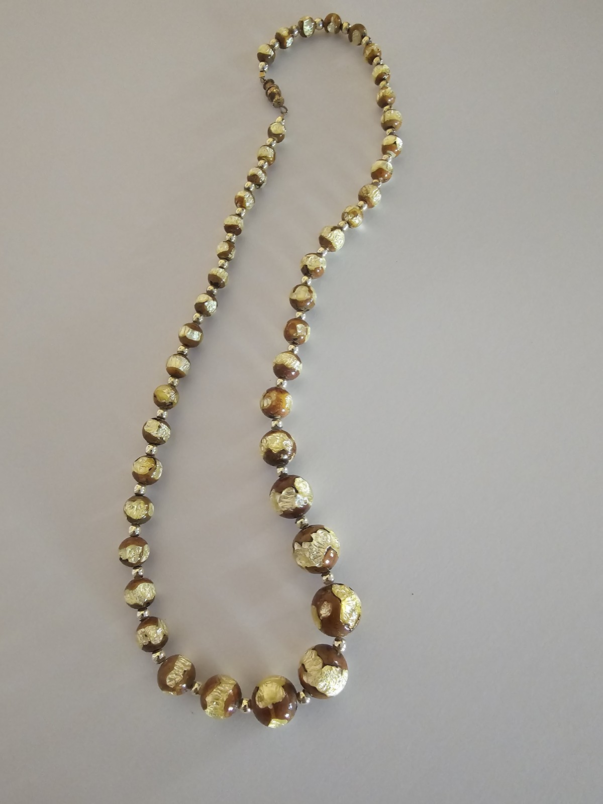 Vintage Murano Style Venetian Gold Foil Art Glass Bead Necklace 22″ Amber