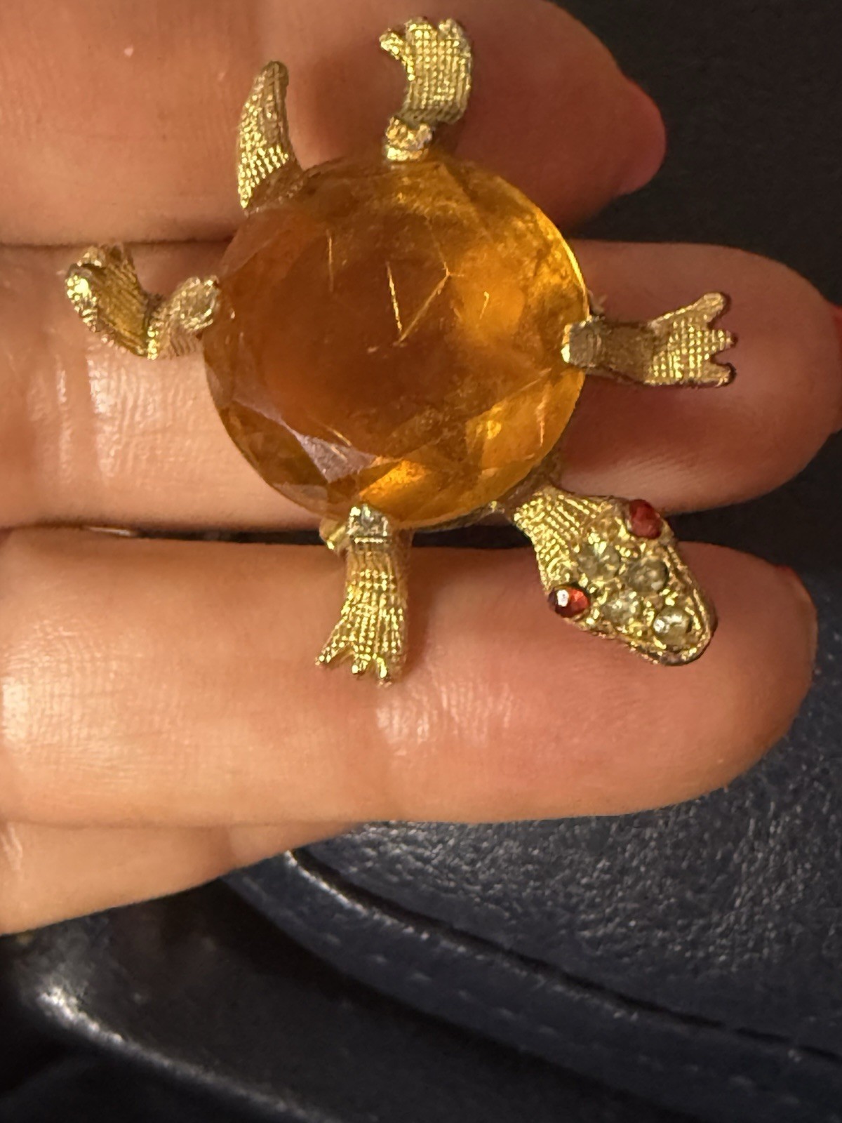 Gold Tone Yellow Faceted Clear Red Rhinestone Turtle Brooch Pin, M564