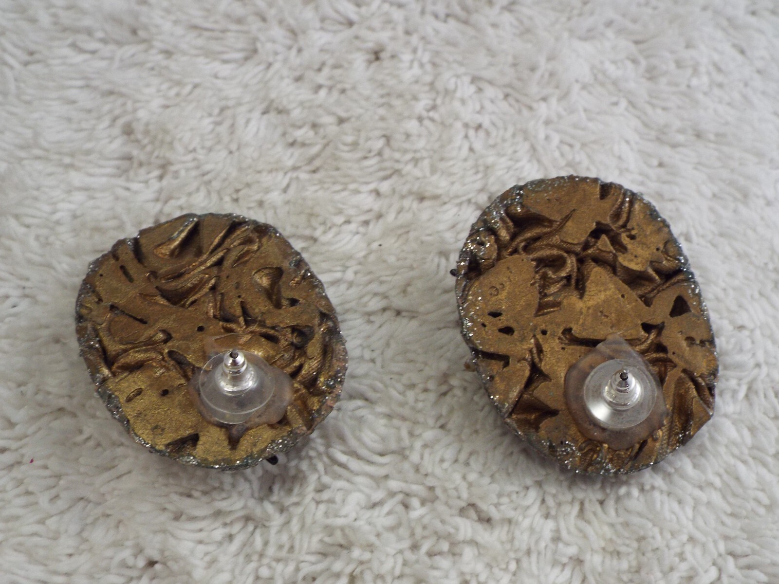 Handmade Gray Black Leaf Bead Button Pierced Earrings (F5)