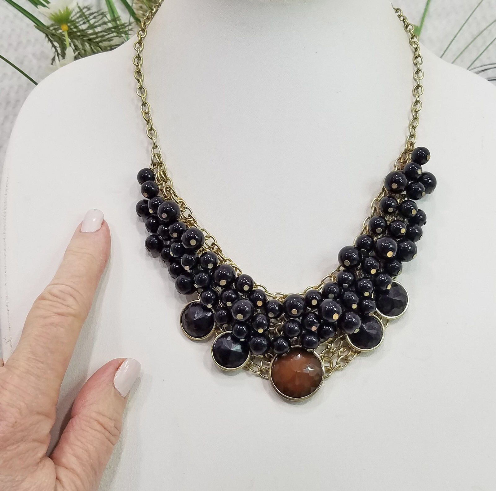 Vintage Gold Tone Maille Mesh With Black Brown Bead Cluster Bib Choker Necklace