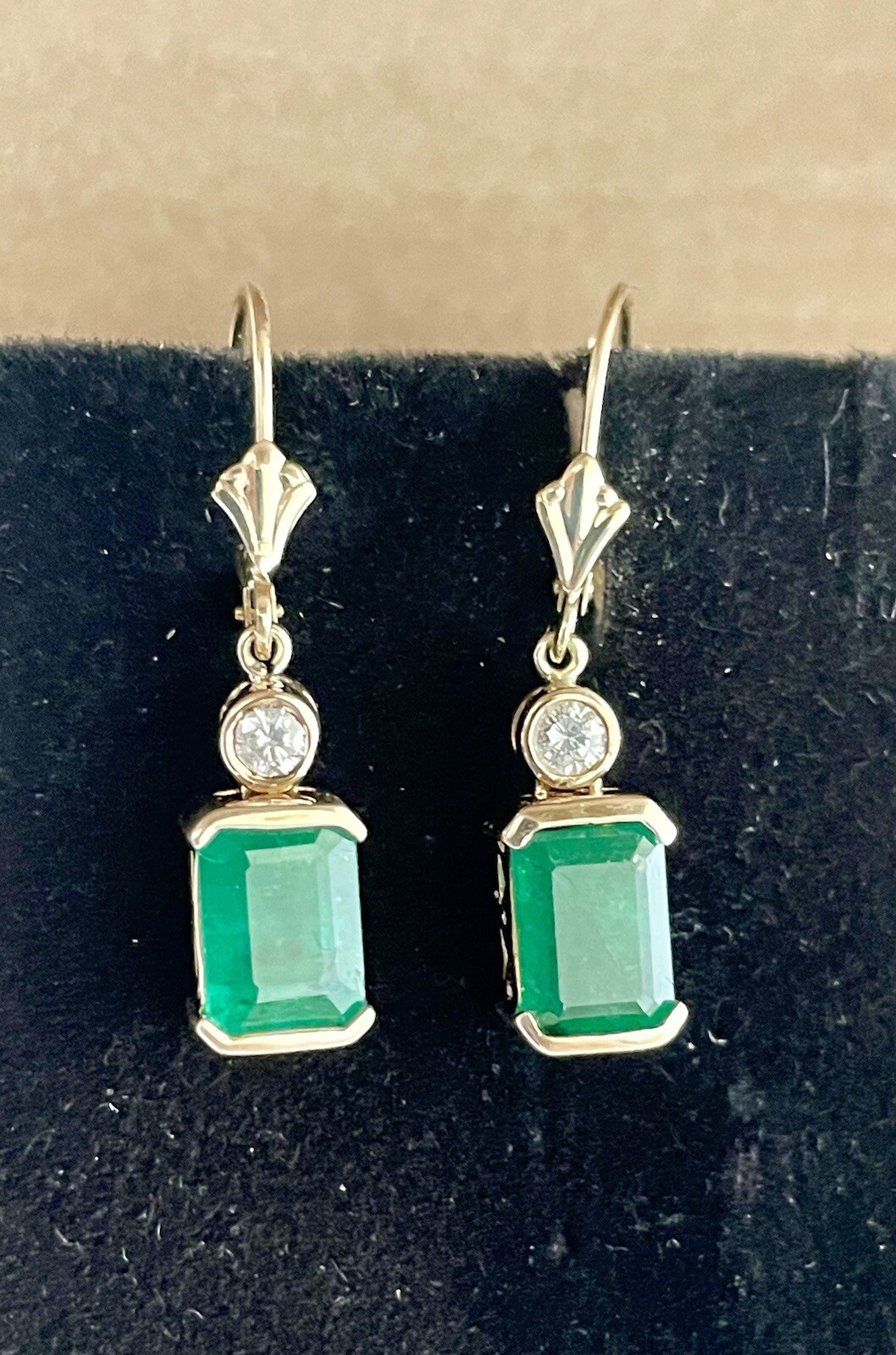 14KY Yellow Gold Emerald & Diamond Earrings (X47)